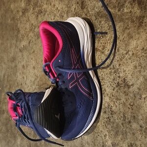 Women's Asics Tennis Shoes